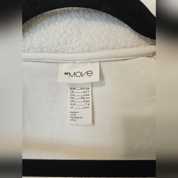 H&M | Teddy Sports Jacket. Long Sleeves |Boy's Sz 6-7US. No flaws. - Picture 4 of 10